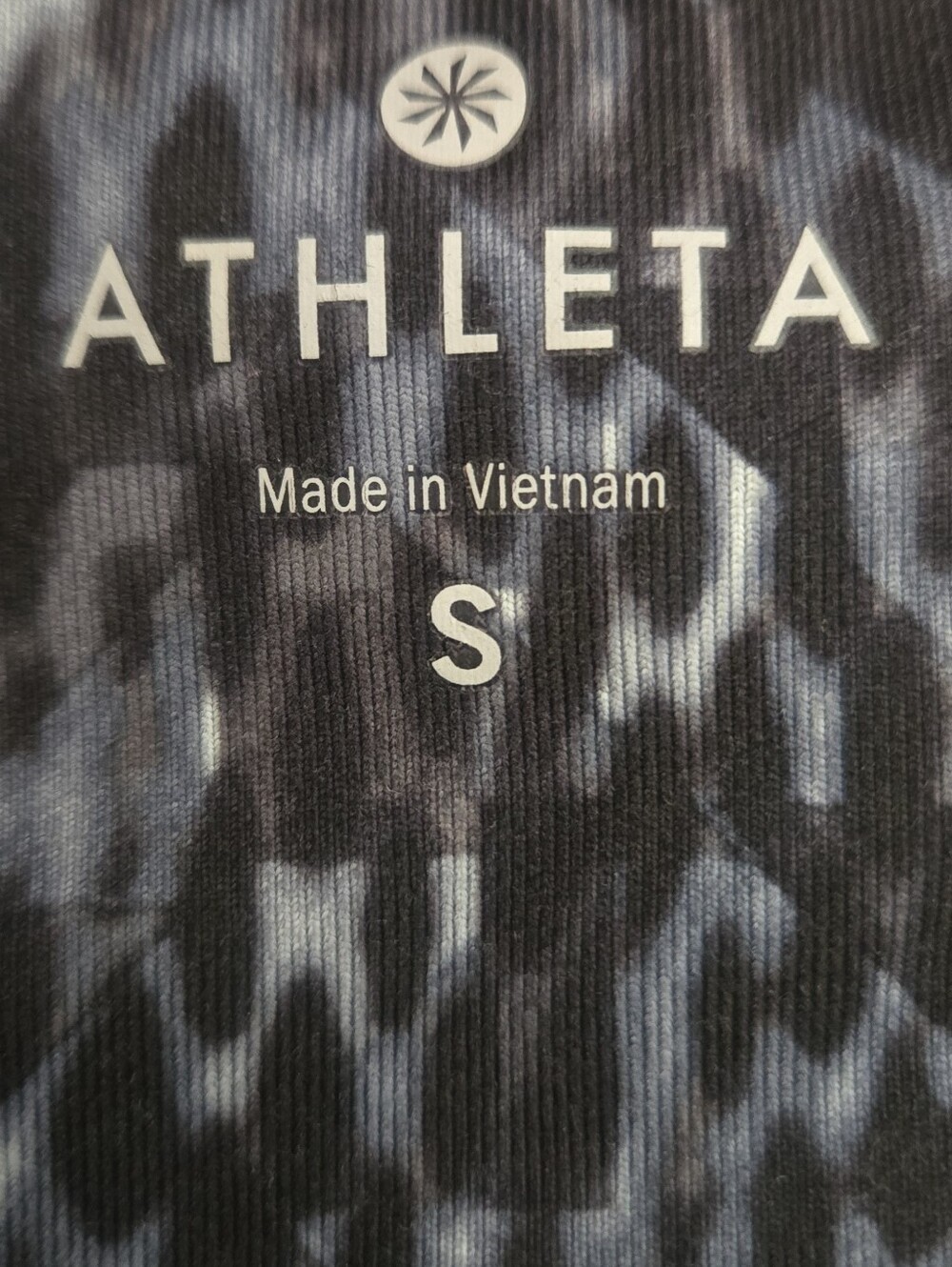Athleta Leggings Black Snakeskin Yoga Athleisure Athletic Activwear Size S - Picture 2 of 6